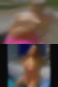 Delphiniavences, woman looking