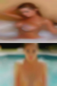 boydSumption, woman showing her pussy